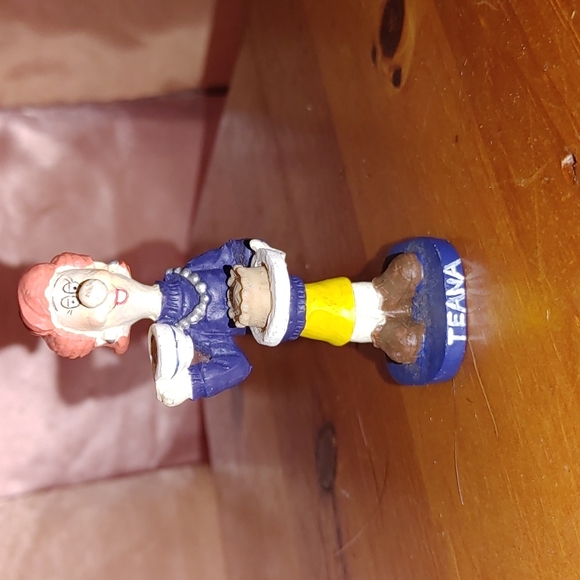 SET OF 4 TETLEY TEA PROMOTIONAL FIGURINES FROM THE 1995 - Picture 3 of 5